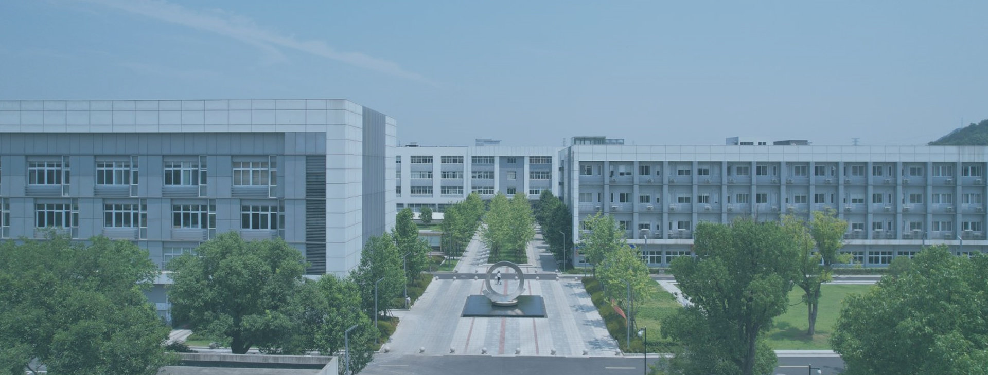 走進銳克
